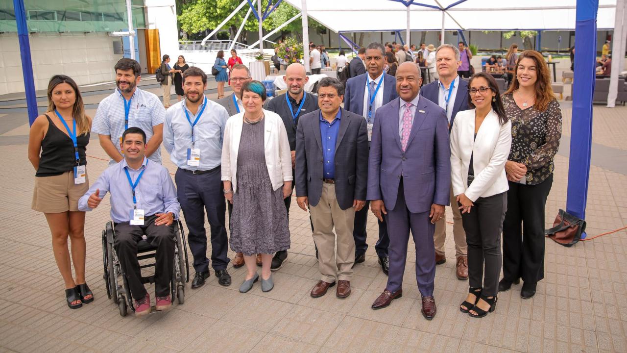 Woutrina and UC Davis delegation in Chile