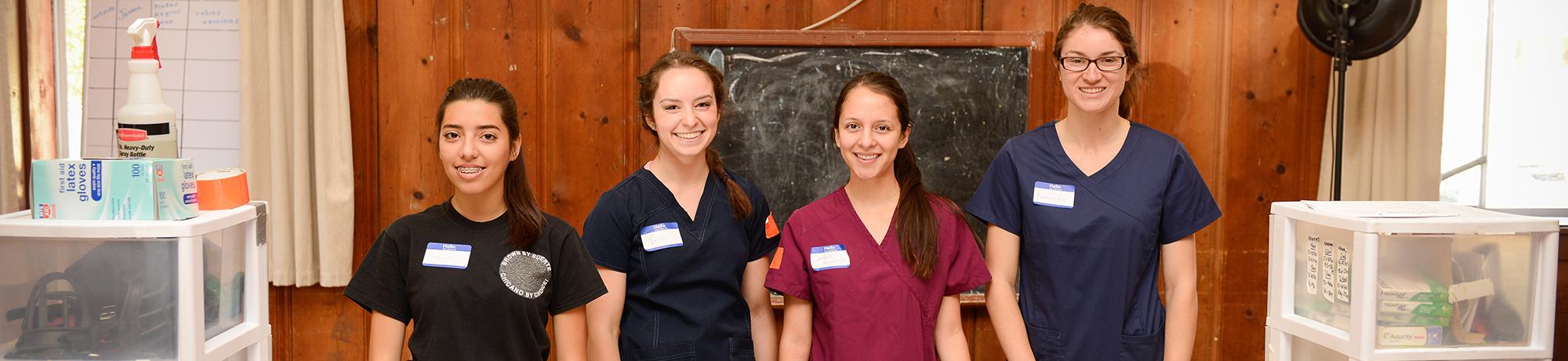 UC Davis veterinary students in Knights Landing One Health clinic